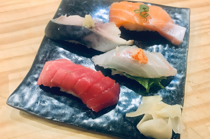 にぎり寿司 おまかせ4カン(まぐろ、鮭など)